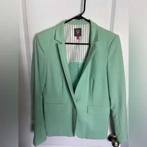Vince Camuto mint blazer. Size 6.